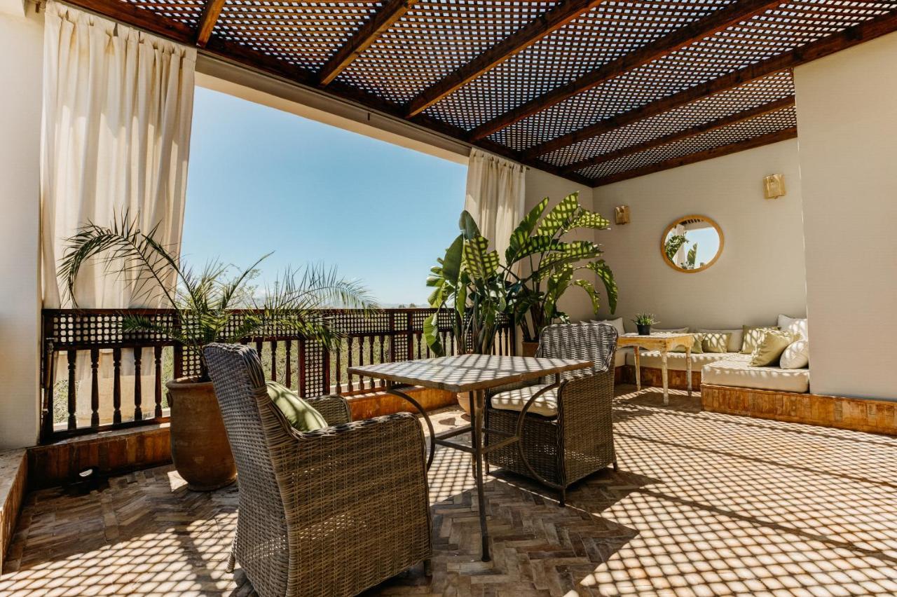 Luxury Villa Paschmina Урика Екстериор снимка