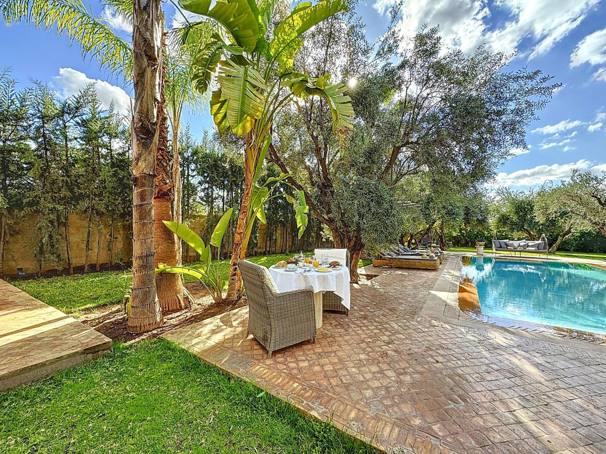 Luxury Villa Paschmina Урика Екстериор снимка