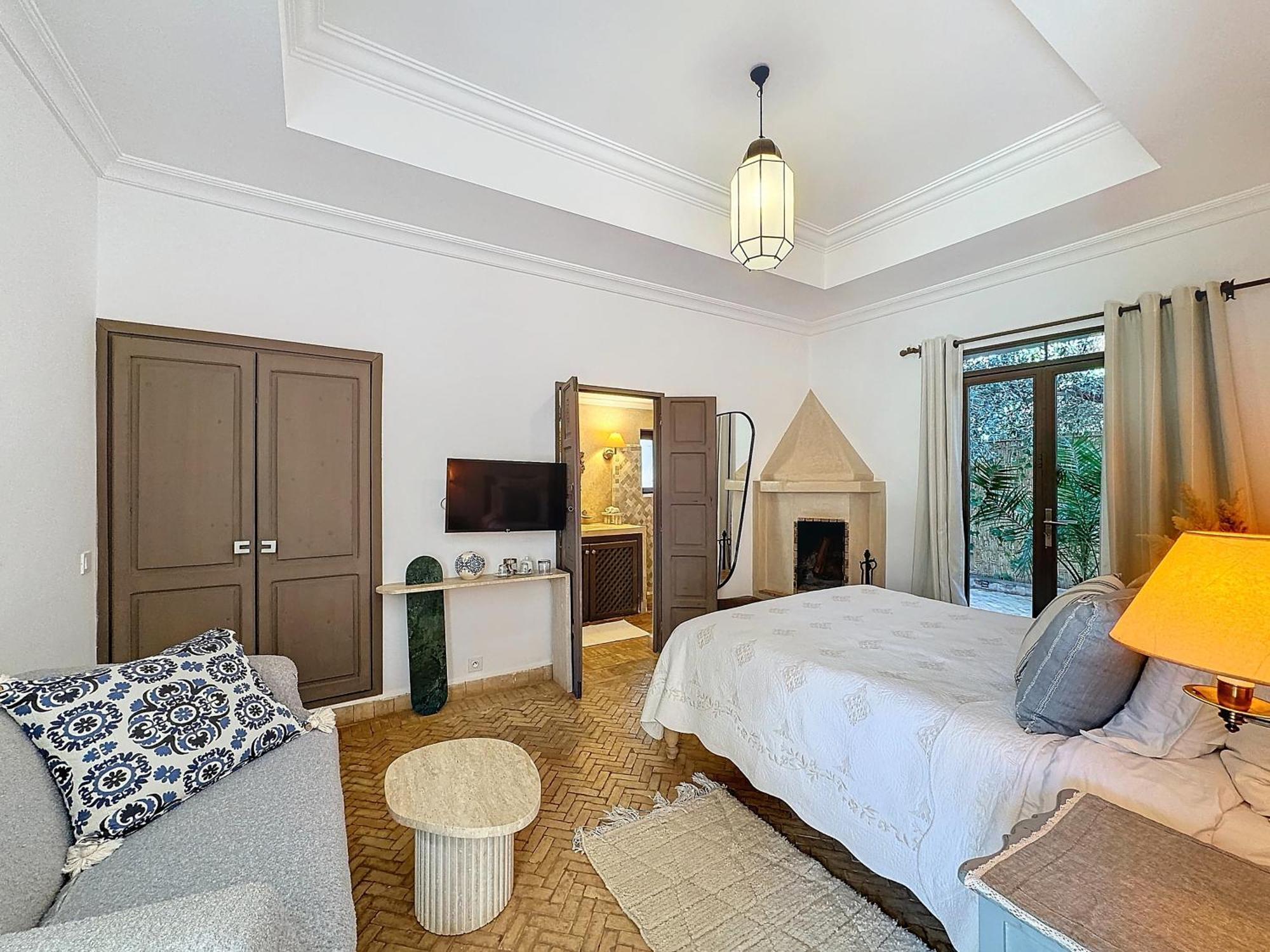Luxury Villa Paschmina Урика Екстериор снимка