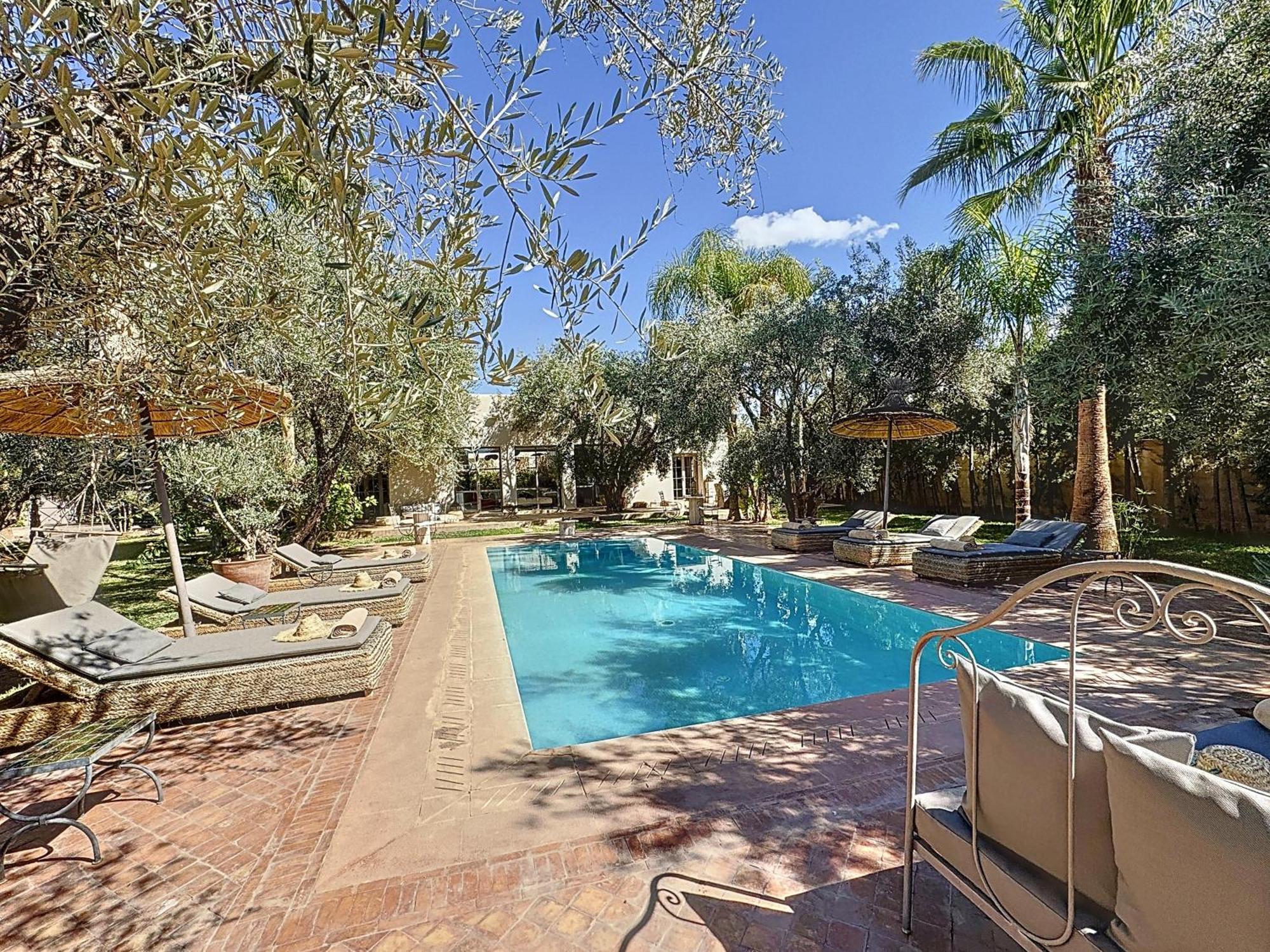 Luxury Villa Paschmina Урика Екстериор снимка