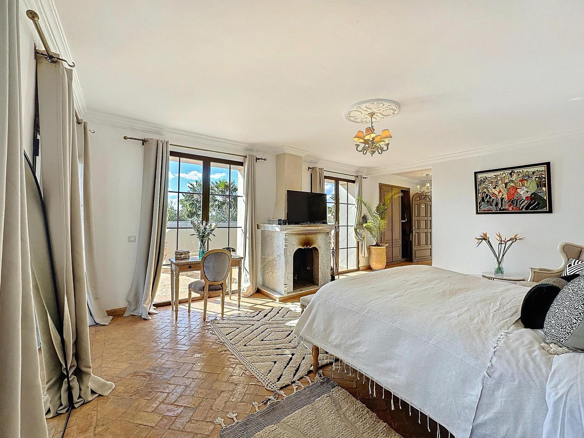 Luxury Villa Paschmina Урика Екстериор снимка