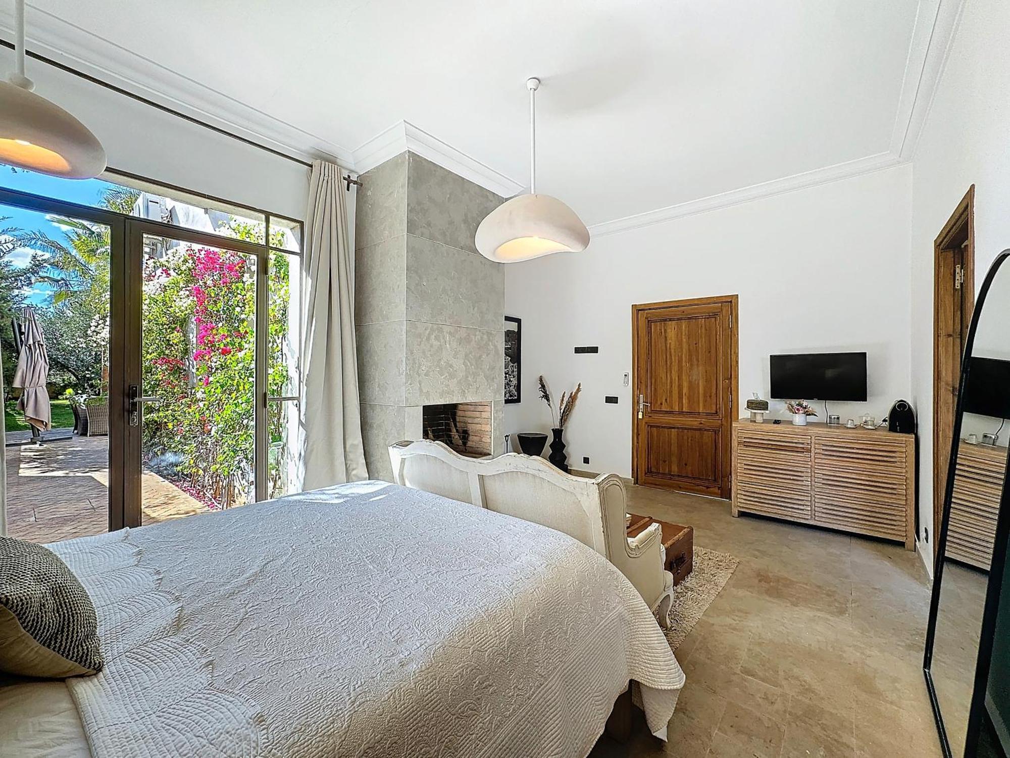 Luxury Villa Paschmina Урика Екстериор снимка